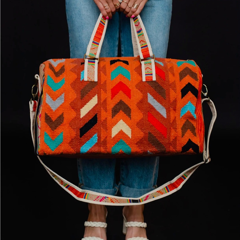 Think love with this duffle 🌵🏜️
